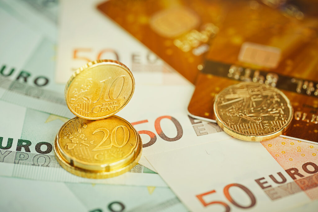 International Cash-on-Delivery Shipping with UNIQ